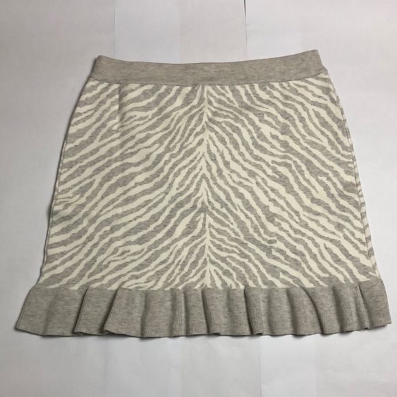 Anthropologie Dresses & Skirts - 💚 XL 💚 NWT Anthro Skirt Zebra Mini Ruffled Hem Knit​